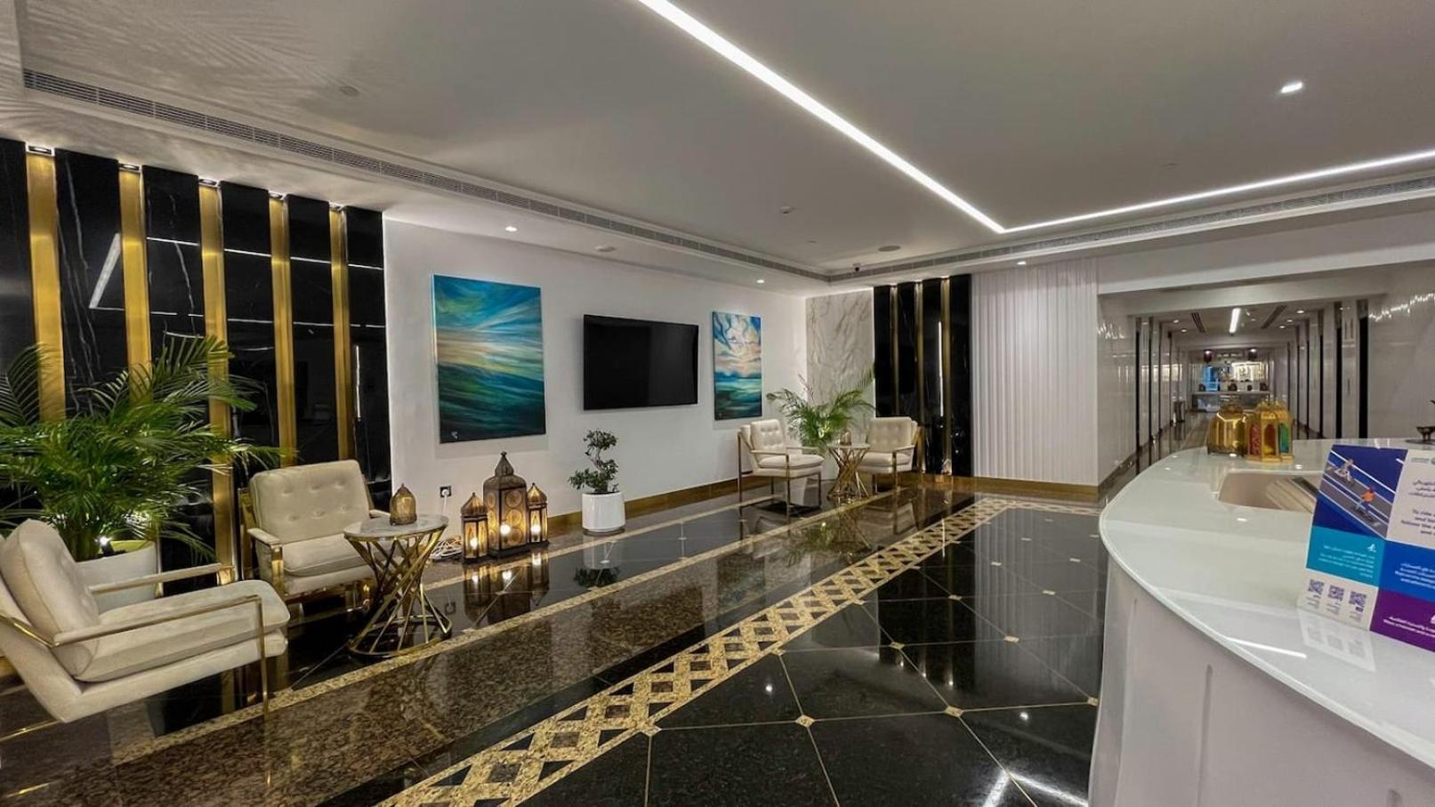 Апартаменты The Penthouse On 71St Floor Дубай Экстерьер фото